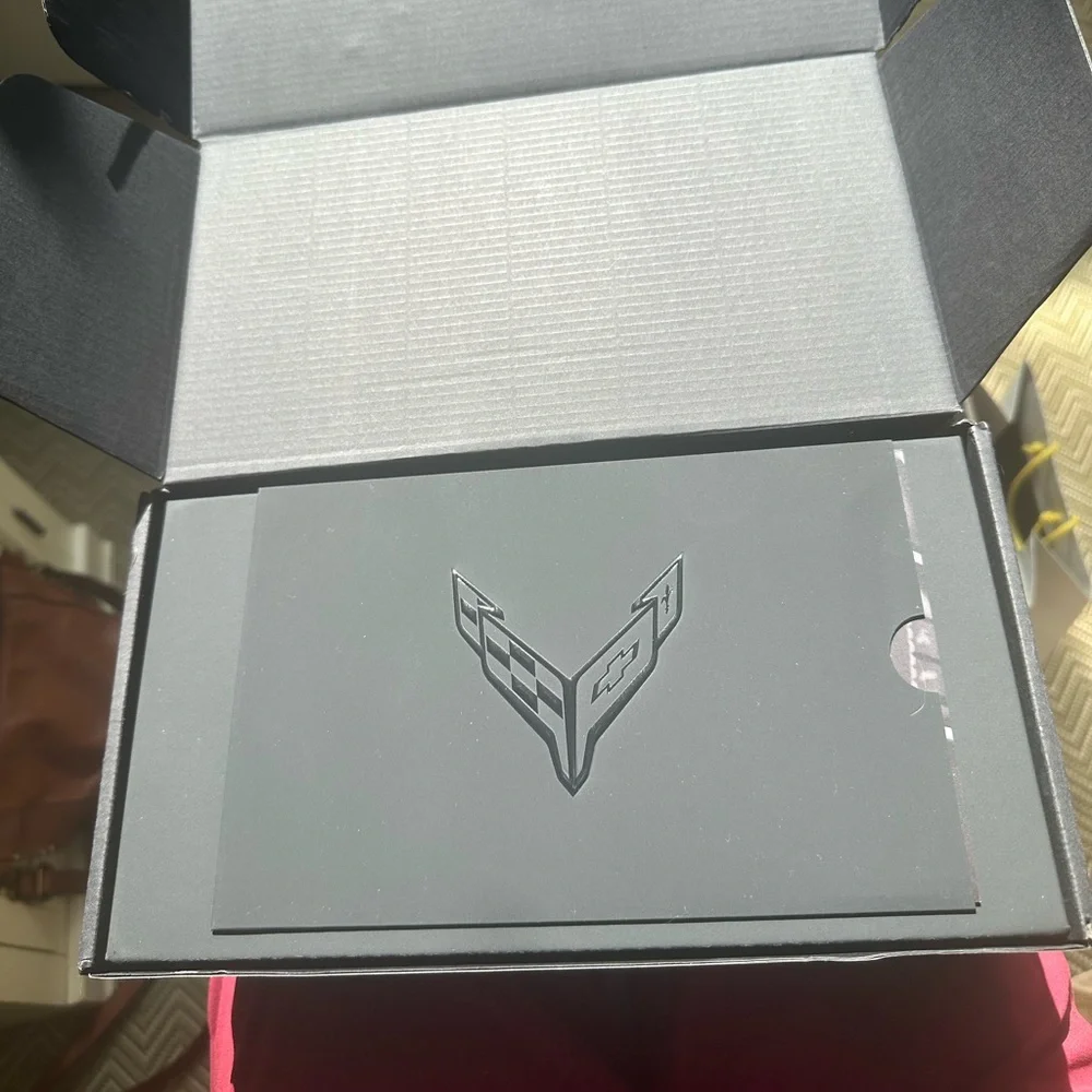 Corvette Stingray 2022 New in Original Box Model Owner’s Gift W/Vin Silver